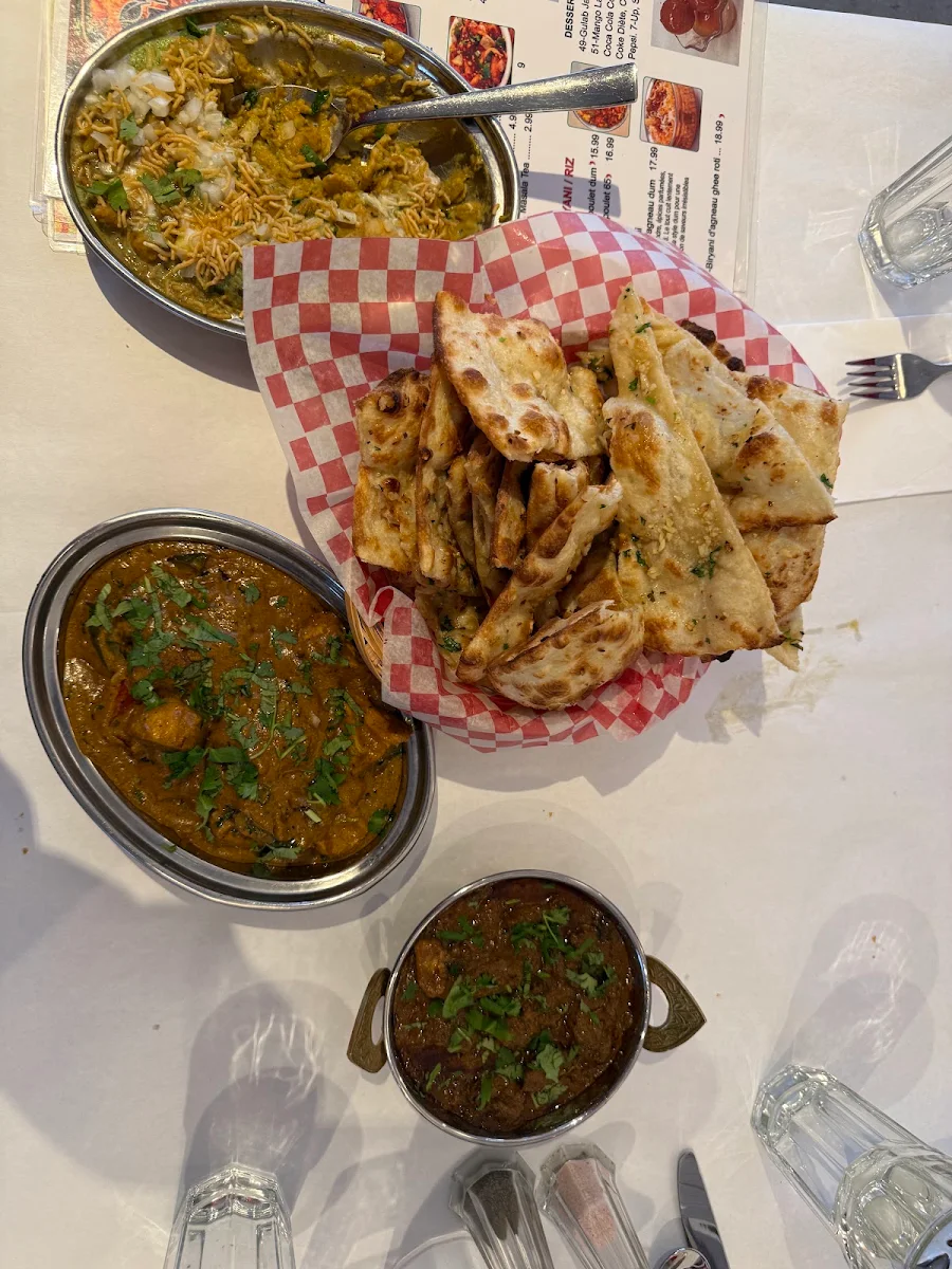 Food & drink, MonAgrofoods - La Meilleure Cuisine Indienne de la Rive Sud | Plats prêts à manger Indienne