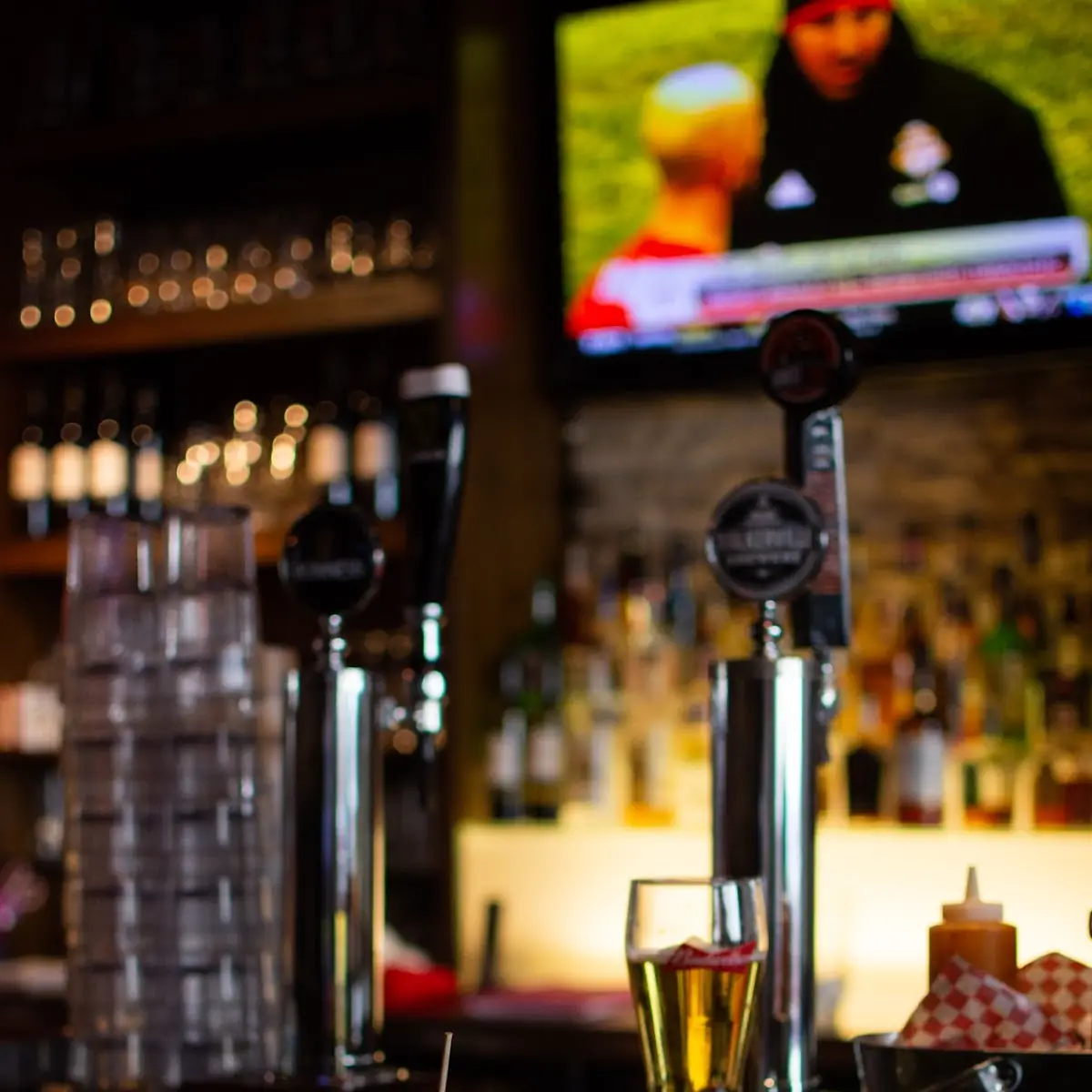 Food & drink, Gilligan's Fire Grill Amherstburg