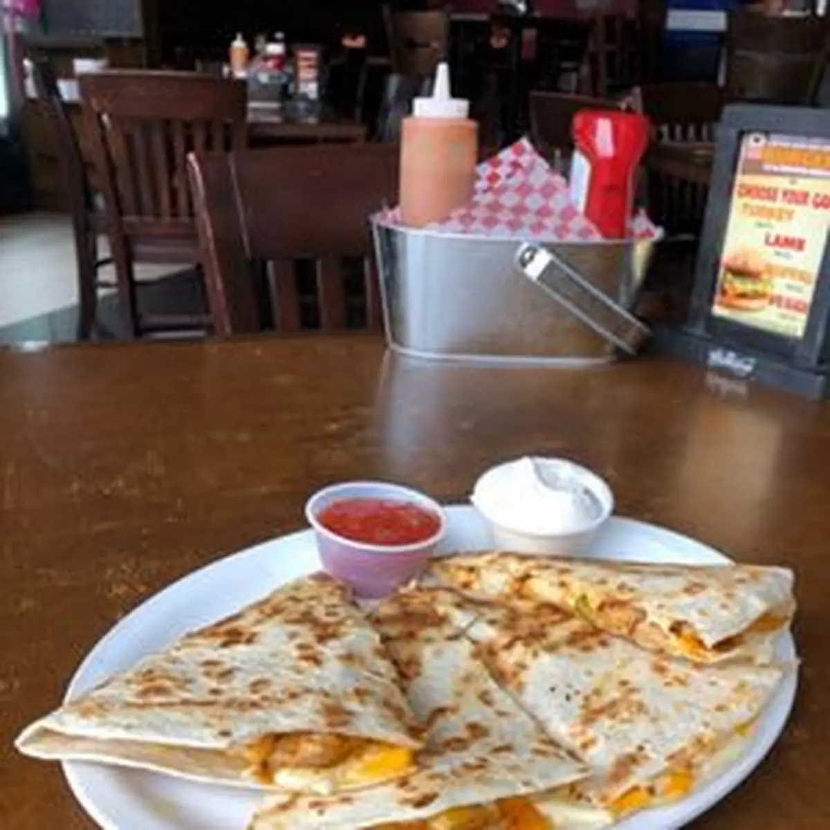Food & drink, Gilligan's Fire Grill Amherstburg
