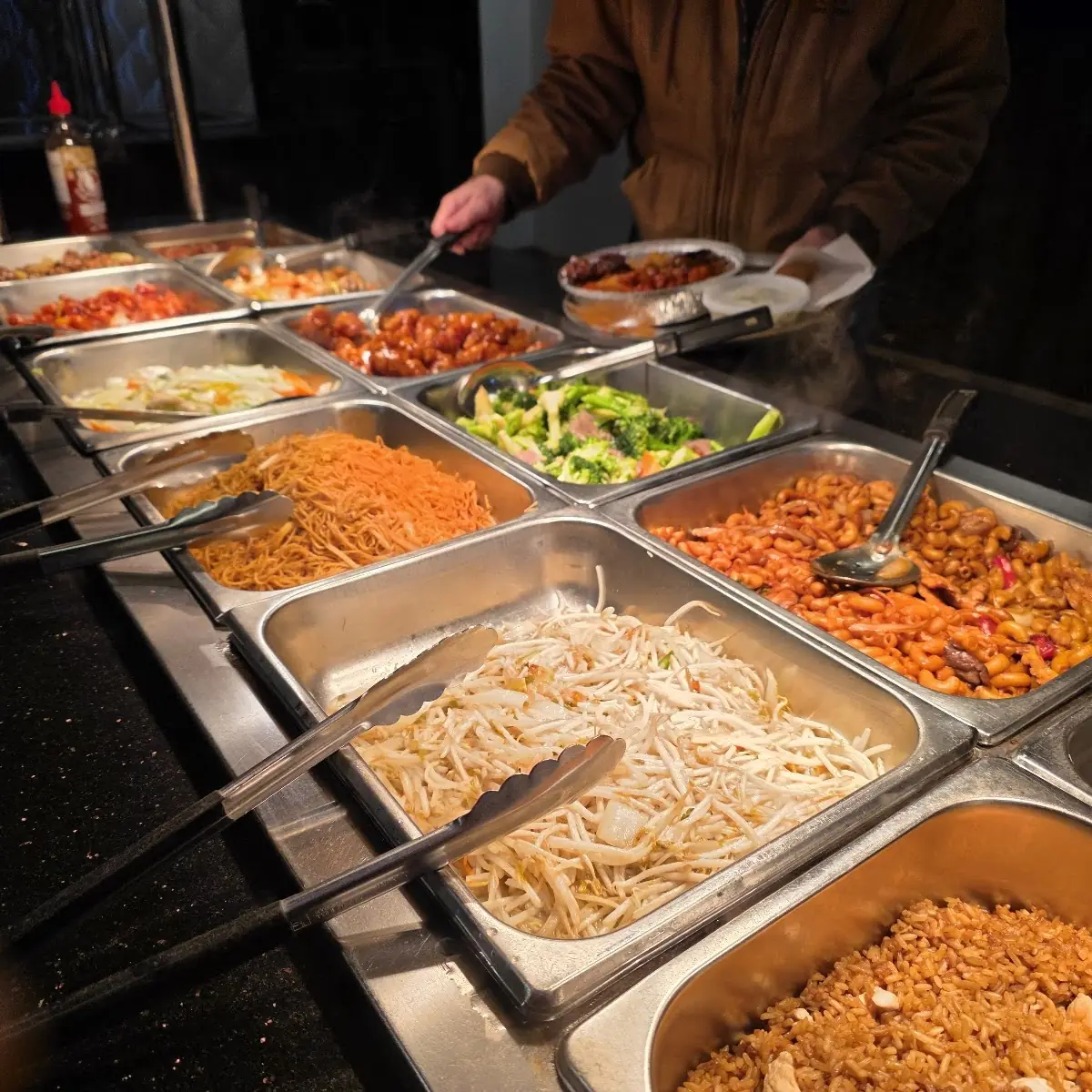 Food & drink, Maple Leaf Queen's Buffet