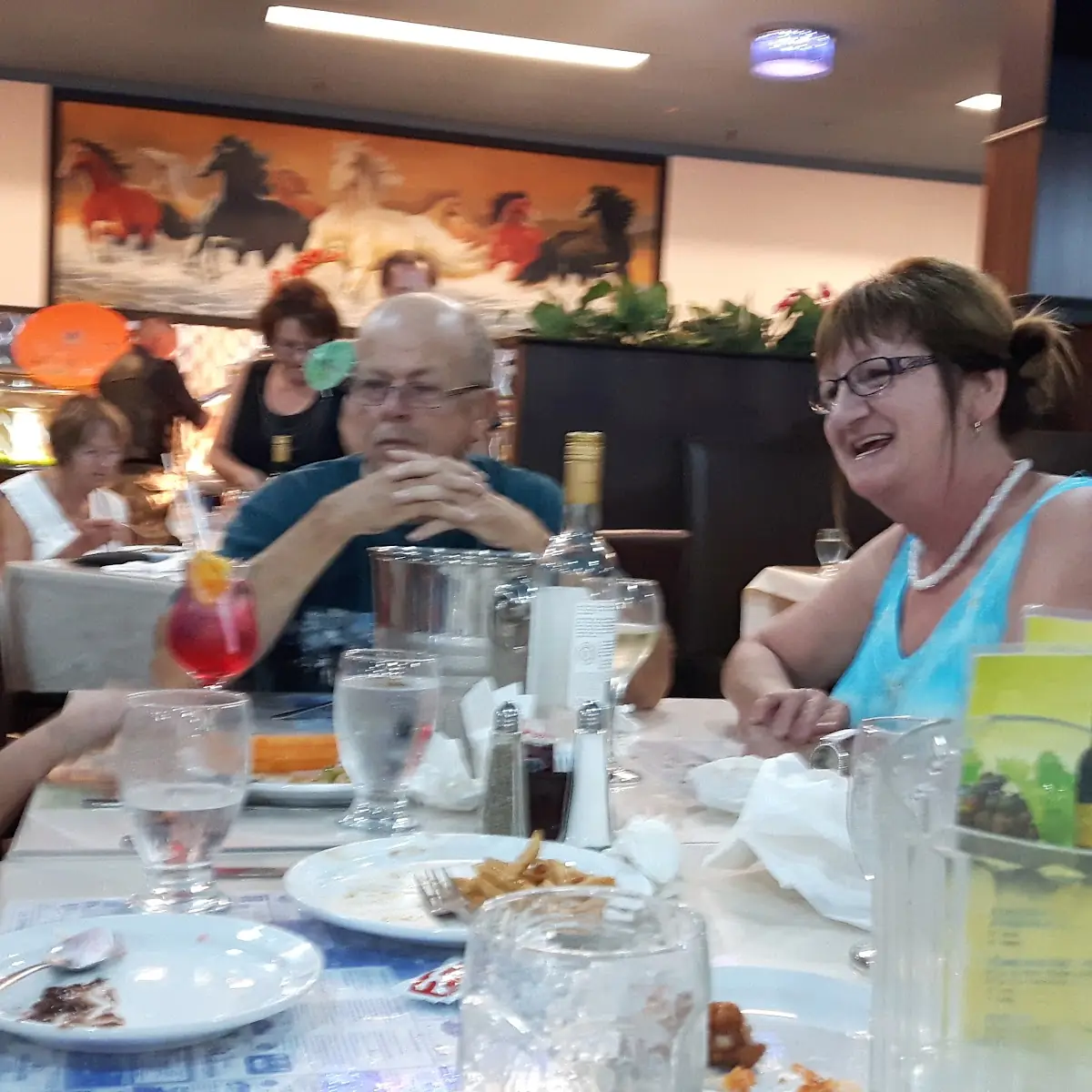 Vibe, Maple Leaf Queen's Buffet