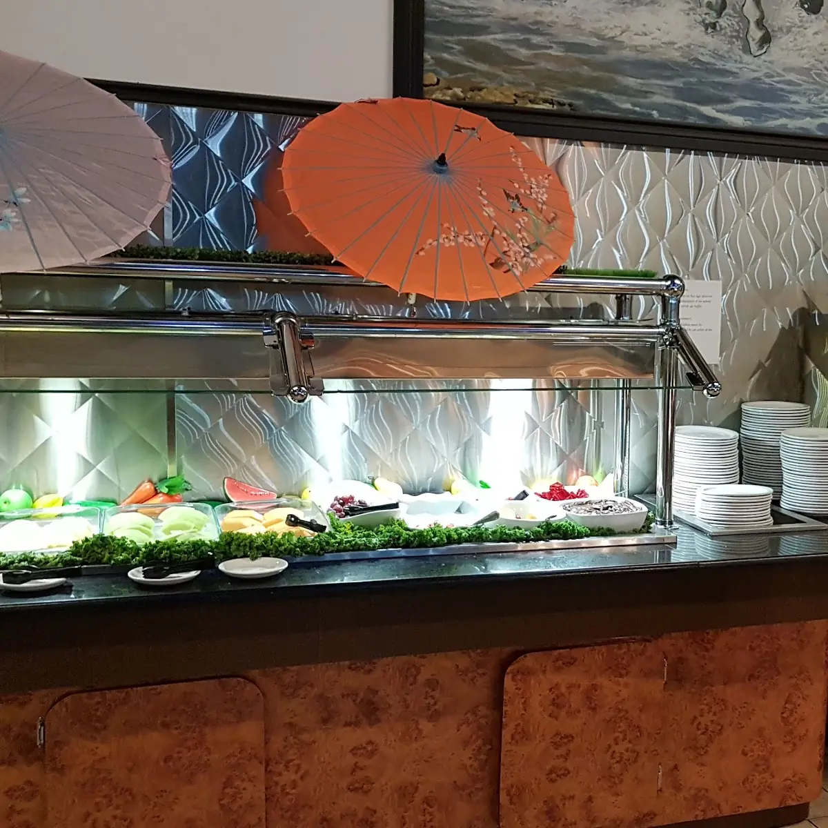 Vibe, Maple Leaf Queen's Buffet