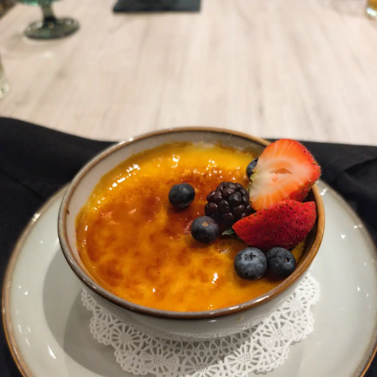 Food & drink, Legacy Restaurant