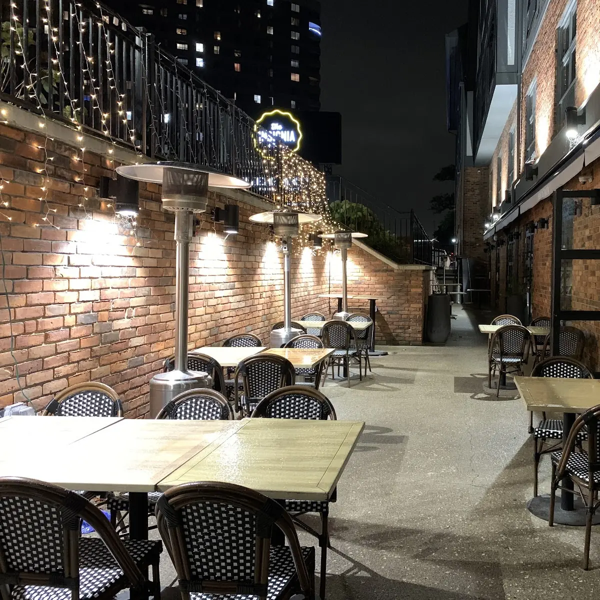 Vibe, Legacy Restaurant