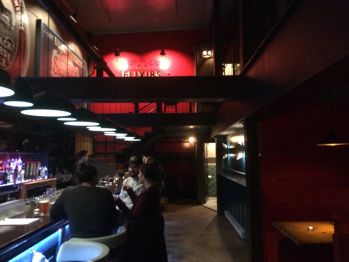 Vibe, No. 4 Restaurant & Bar