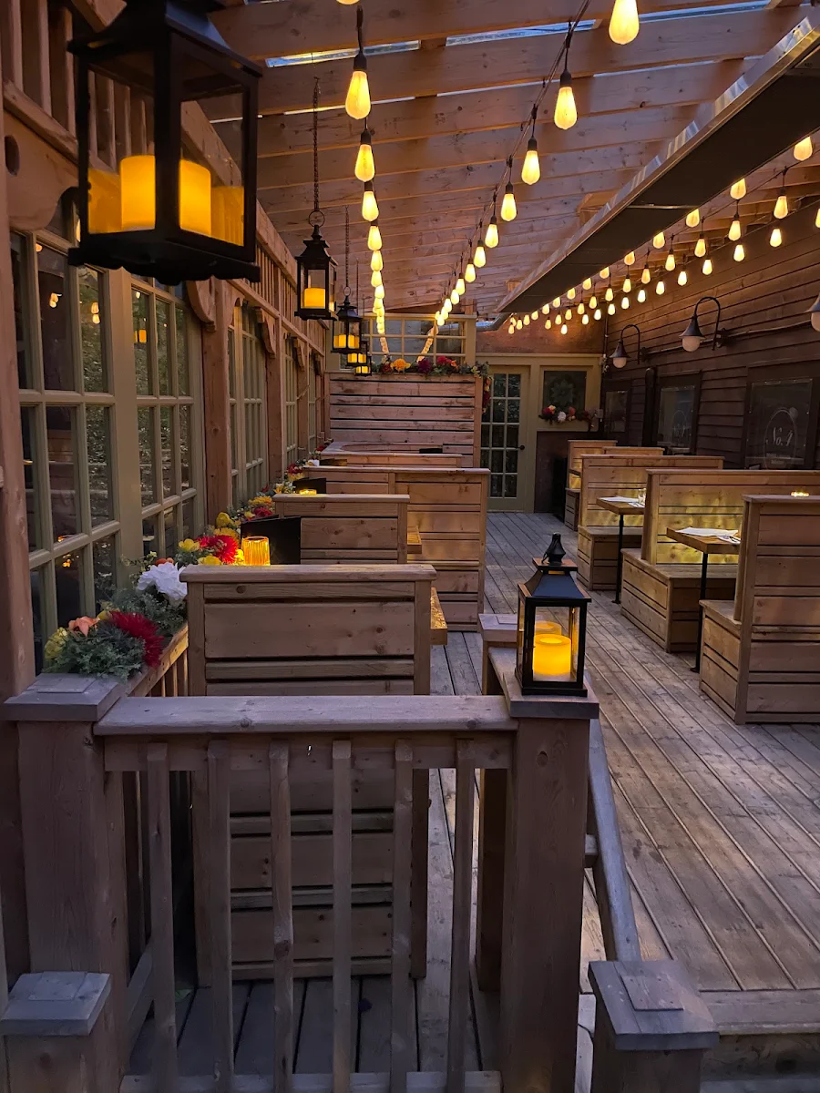 Vibe, No. 4 Restaurant & Bar