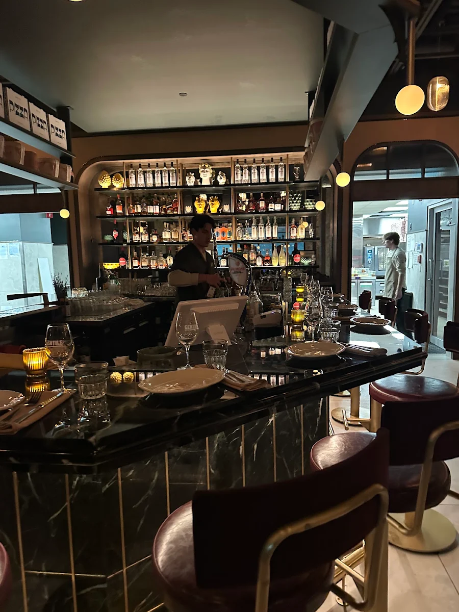 Vibe, Cafe Gentile DDO