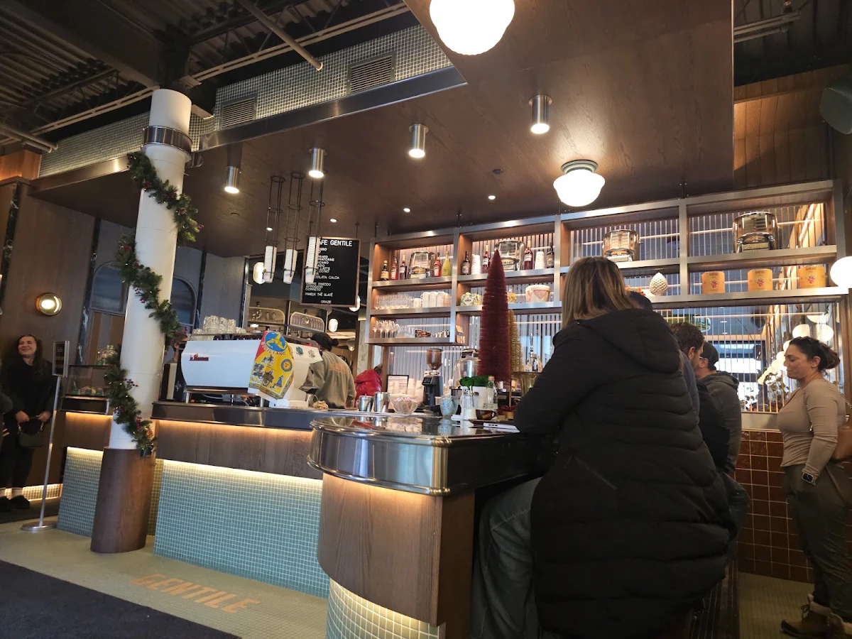 Vibe, Cafe Gentile DDO