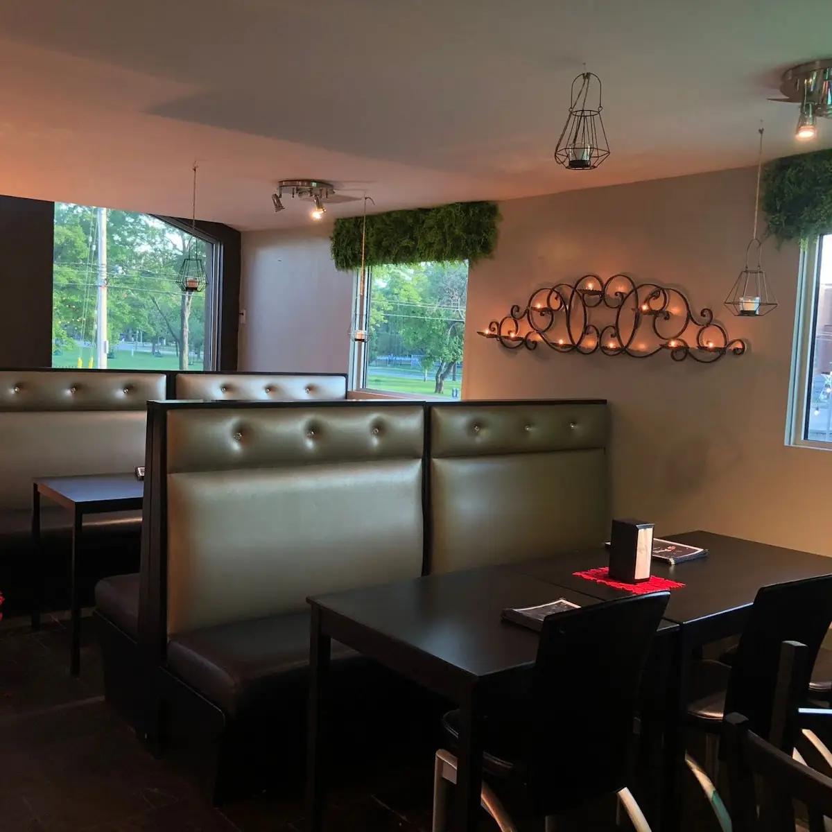 Vibe, Daawat Indian Cuisine Restaurant
