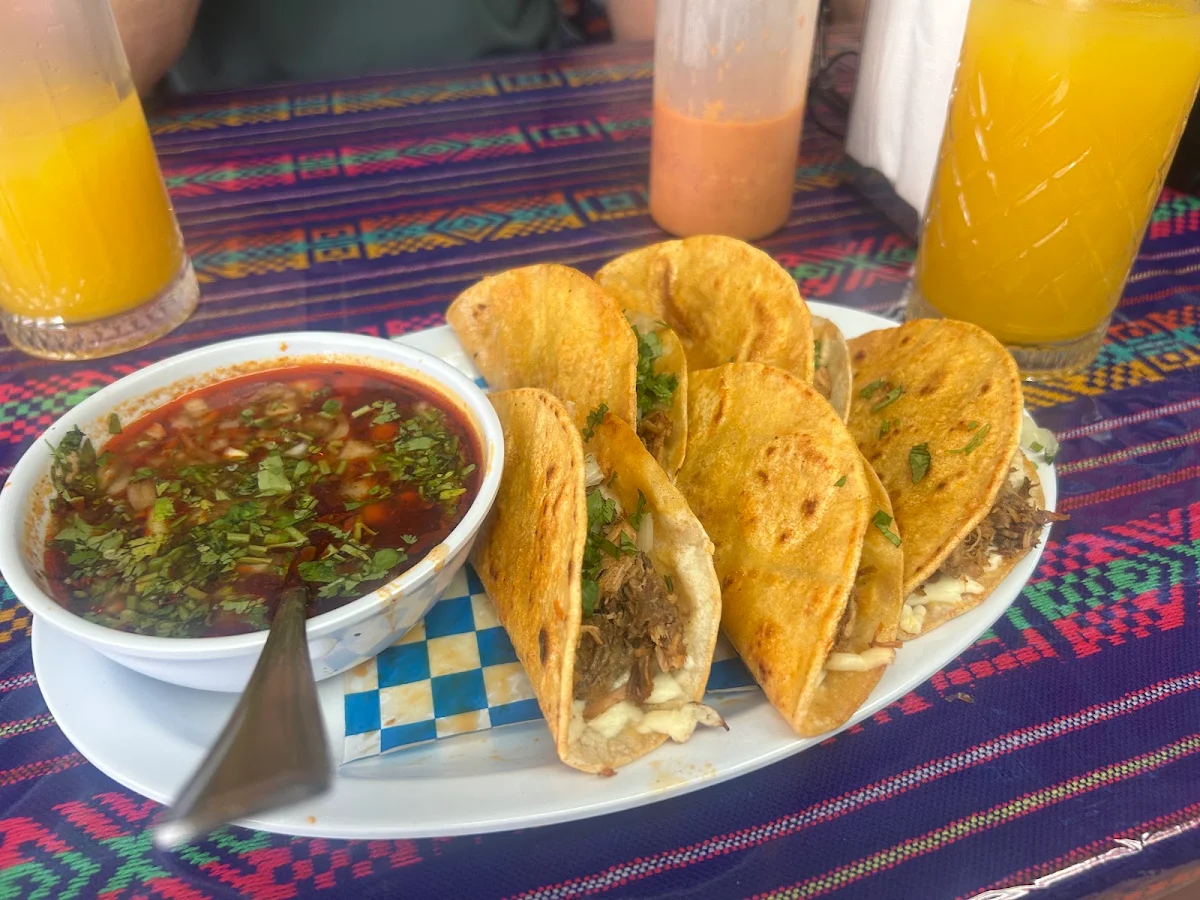 Food & drink, Las Chilanguitas Restaurant