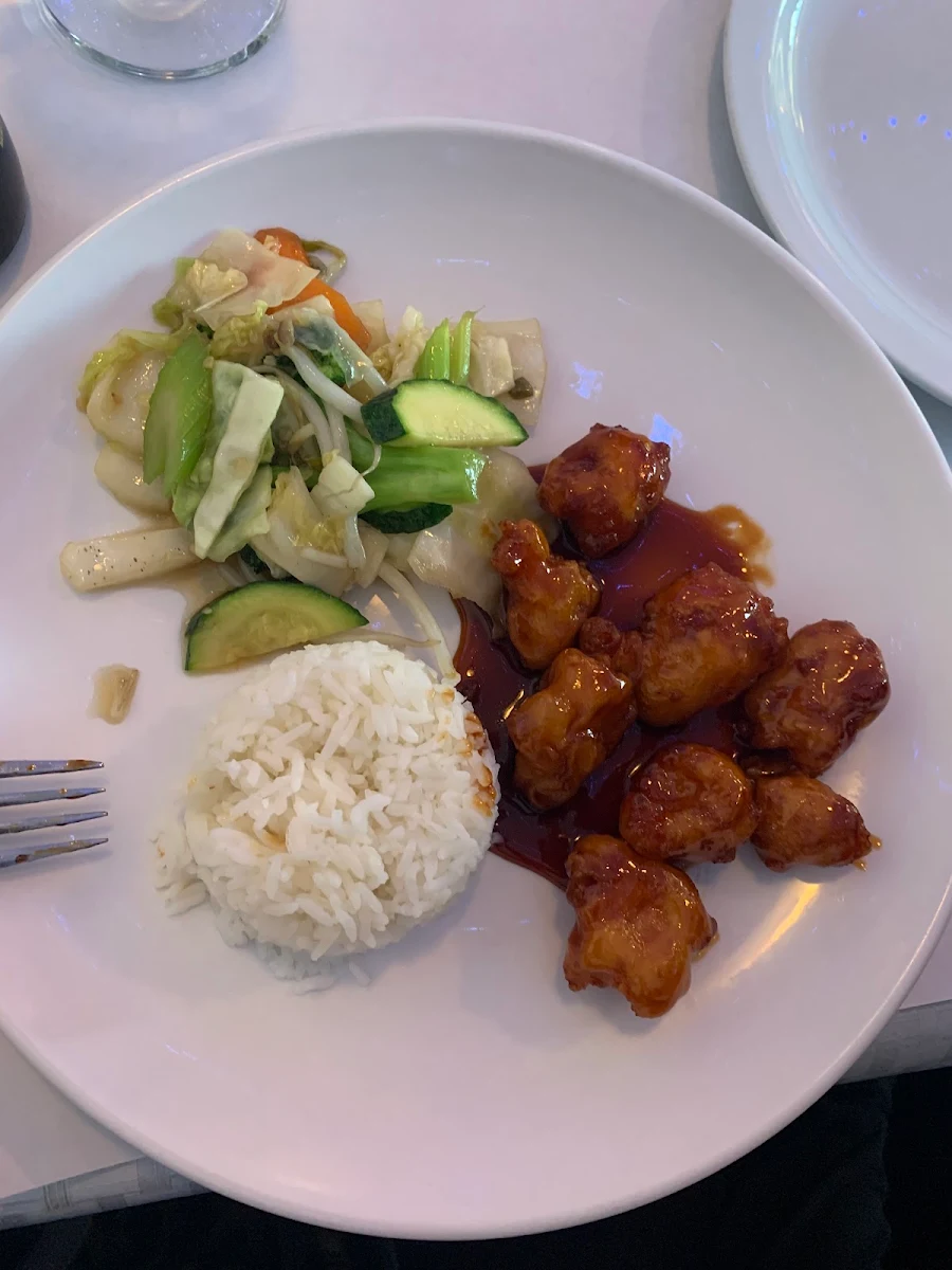 Food & drink, Dara Angkor