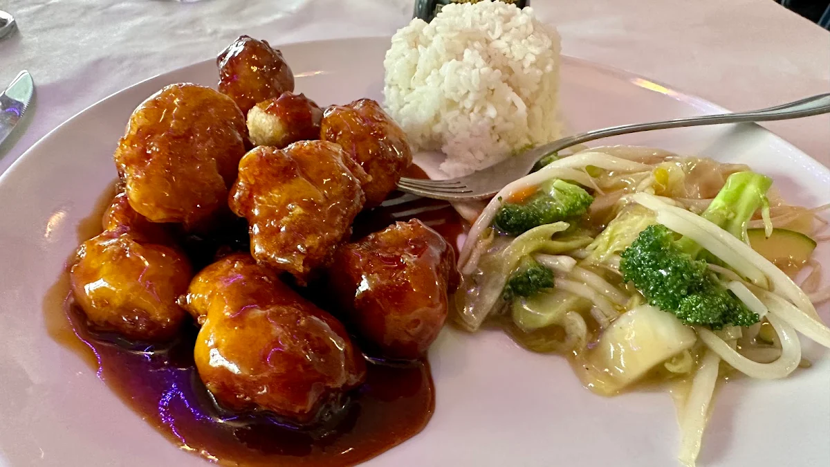 Food & drink, Dara Angkor