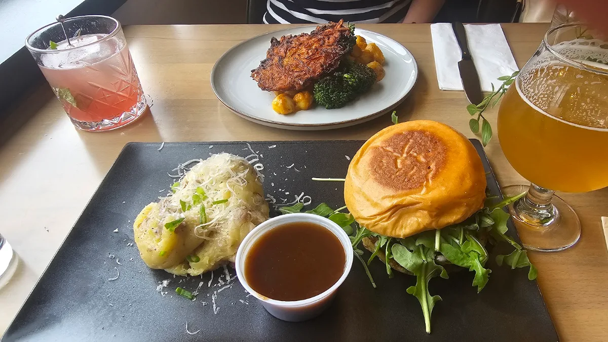 Food & drink photo 8