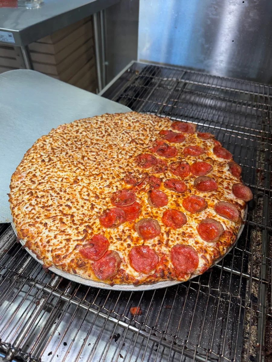 Food & drink, Strangers Pizza