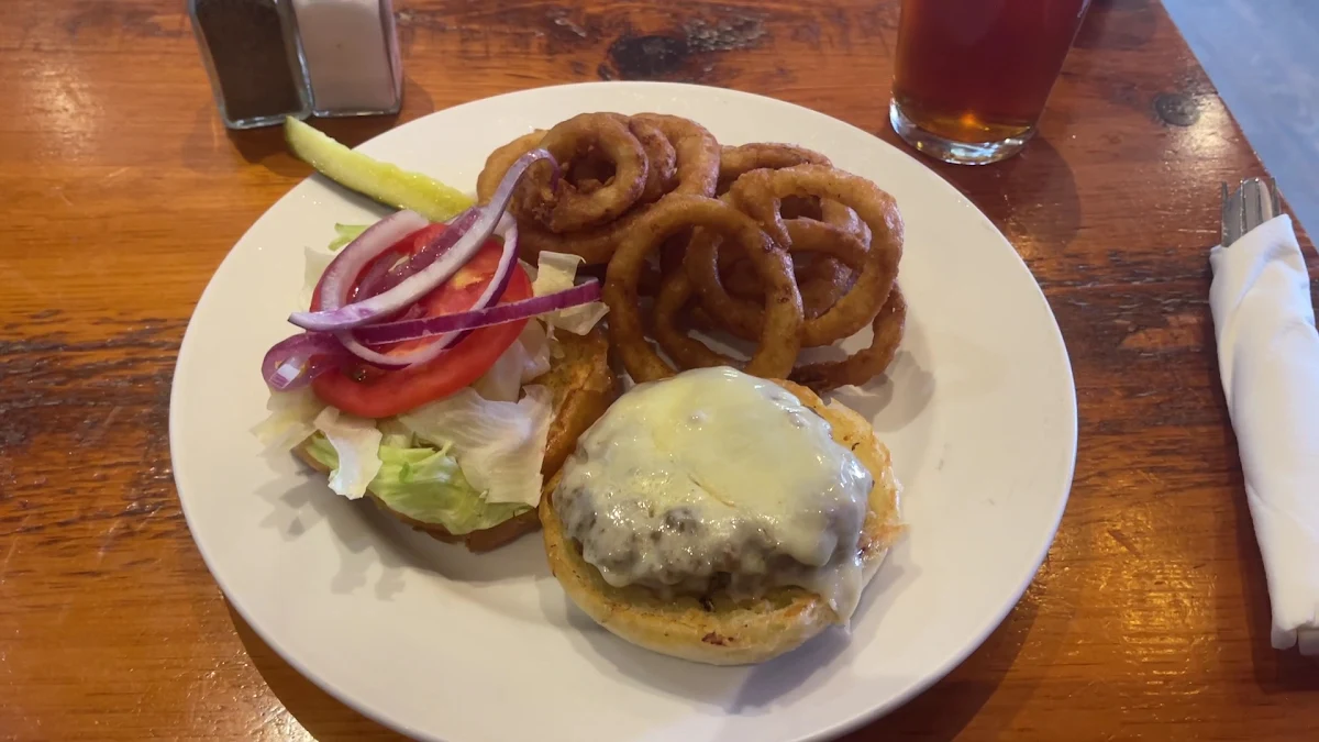 Vibe, Moody's Bar and Grill