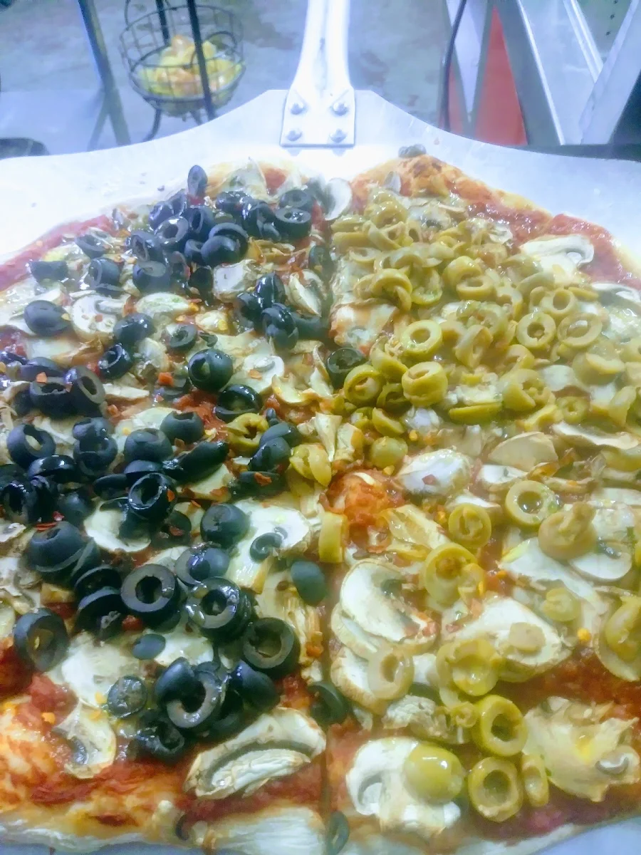 Food & drink, Garage Pizza