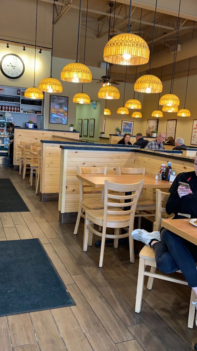 Vibe, Sunset Grill