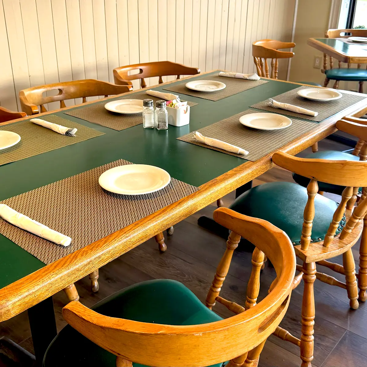 Vibe, Wheel and Anchor Restaurant