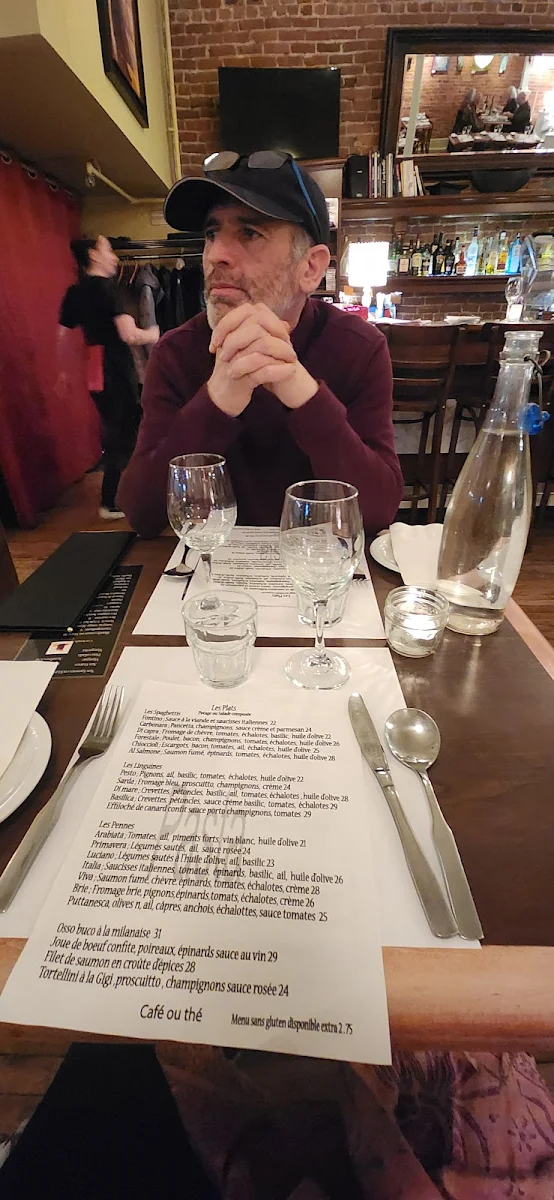 Menu, Bistro Viva