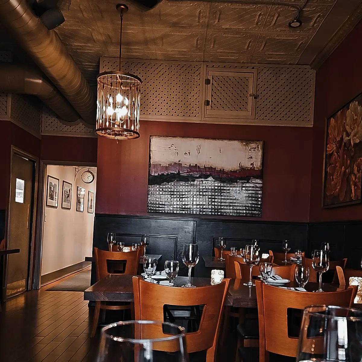 Vibe, Take Five Bistro