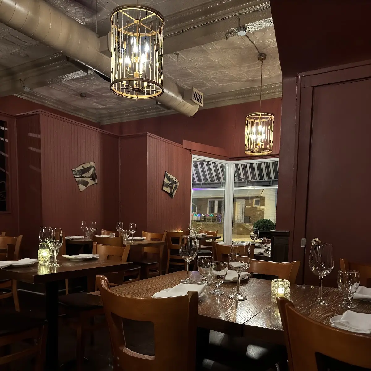 Vibe, Take Five Bistro