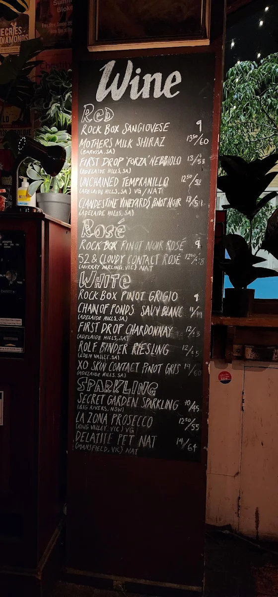 Menu, THE CURTIN (John Curtin hotel)