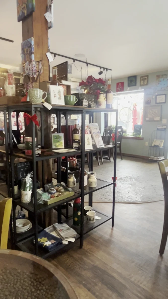 Vibe, Colossi's Coffee House