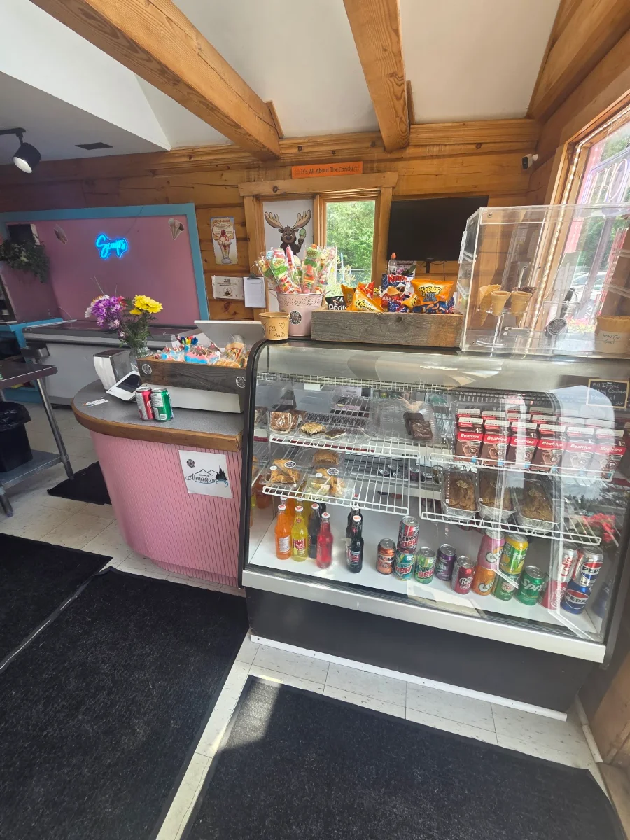 Vibe, South River Scoops 'N' More