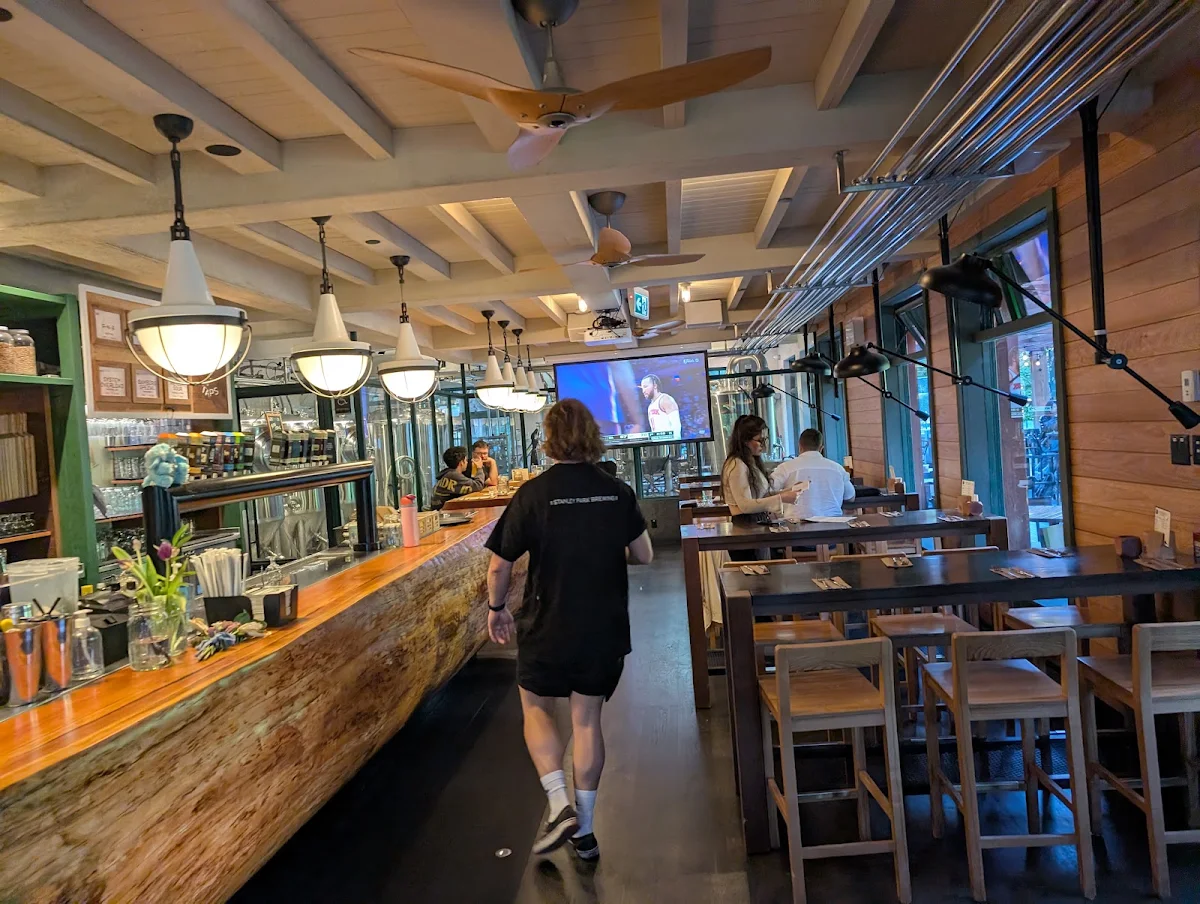 Vibe, Stanley Park Brewing Restaurant & Brewpub