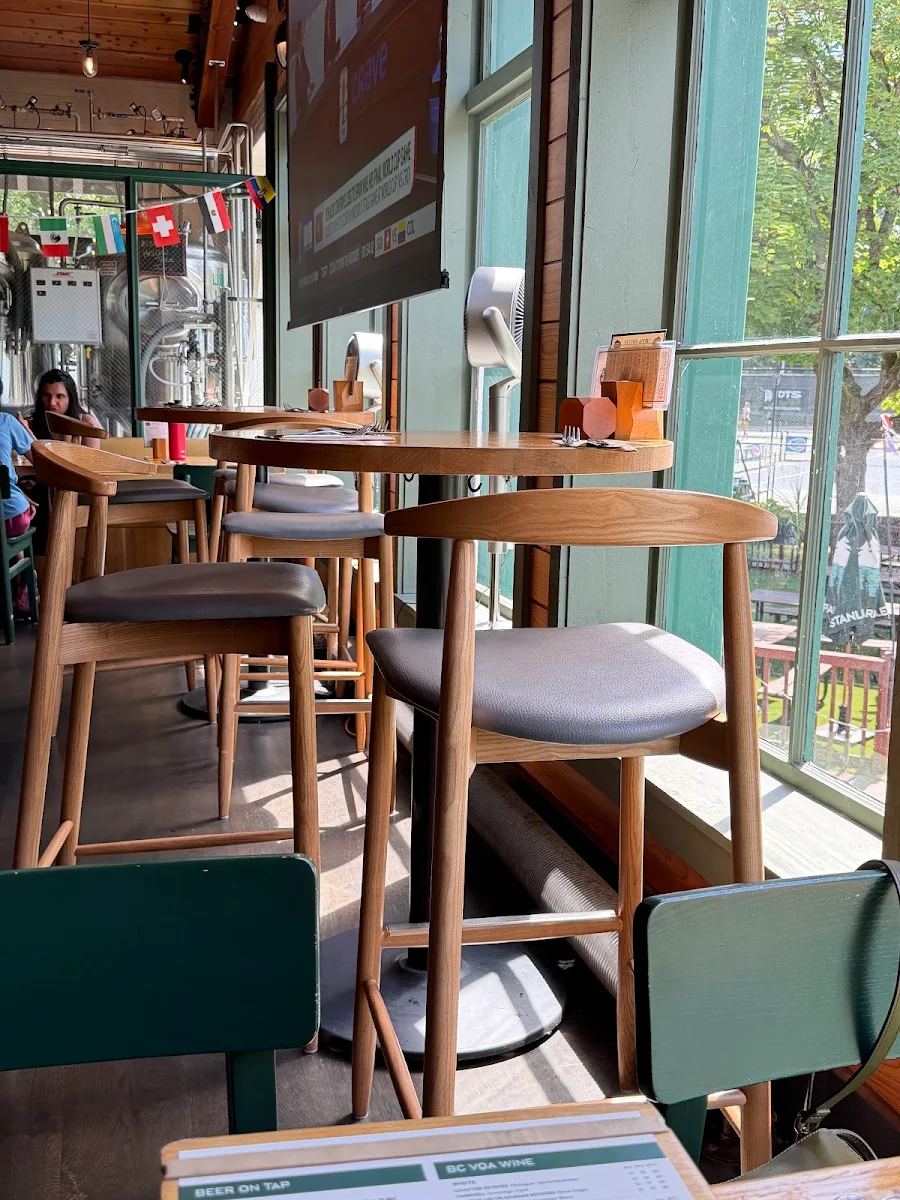 Vibe, Stanley Park Brewing Restaurant & Brewpub