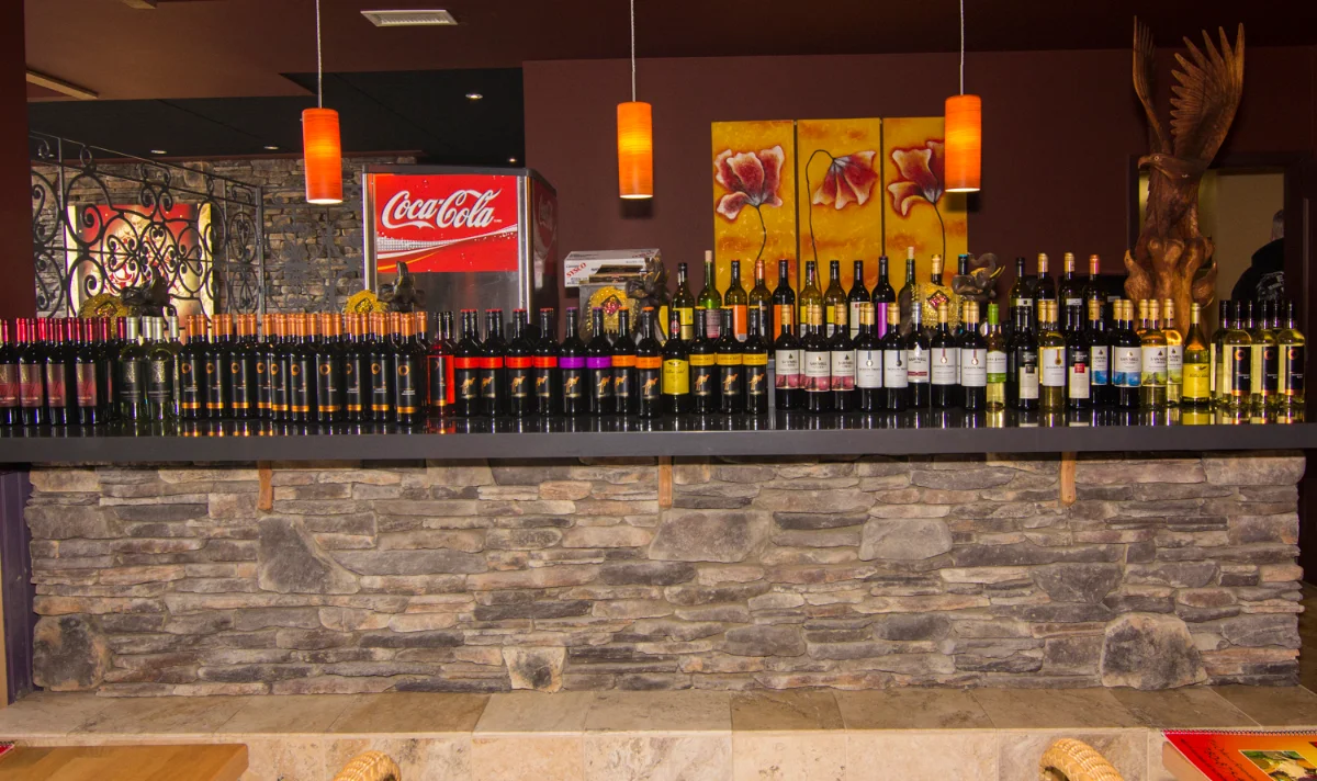 Vibe, Spice Hut Indian Cuisine.