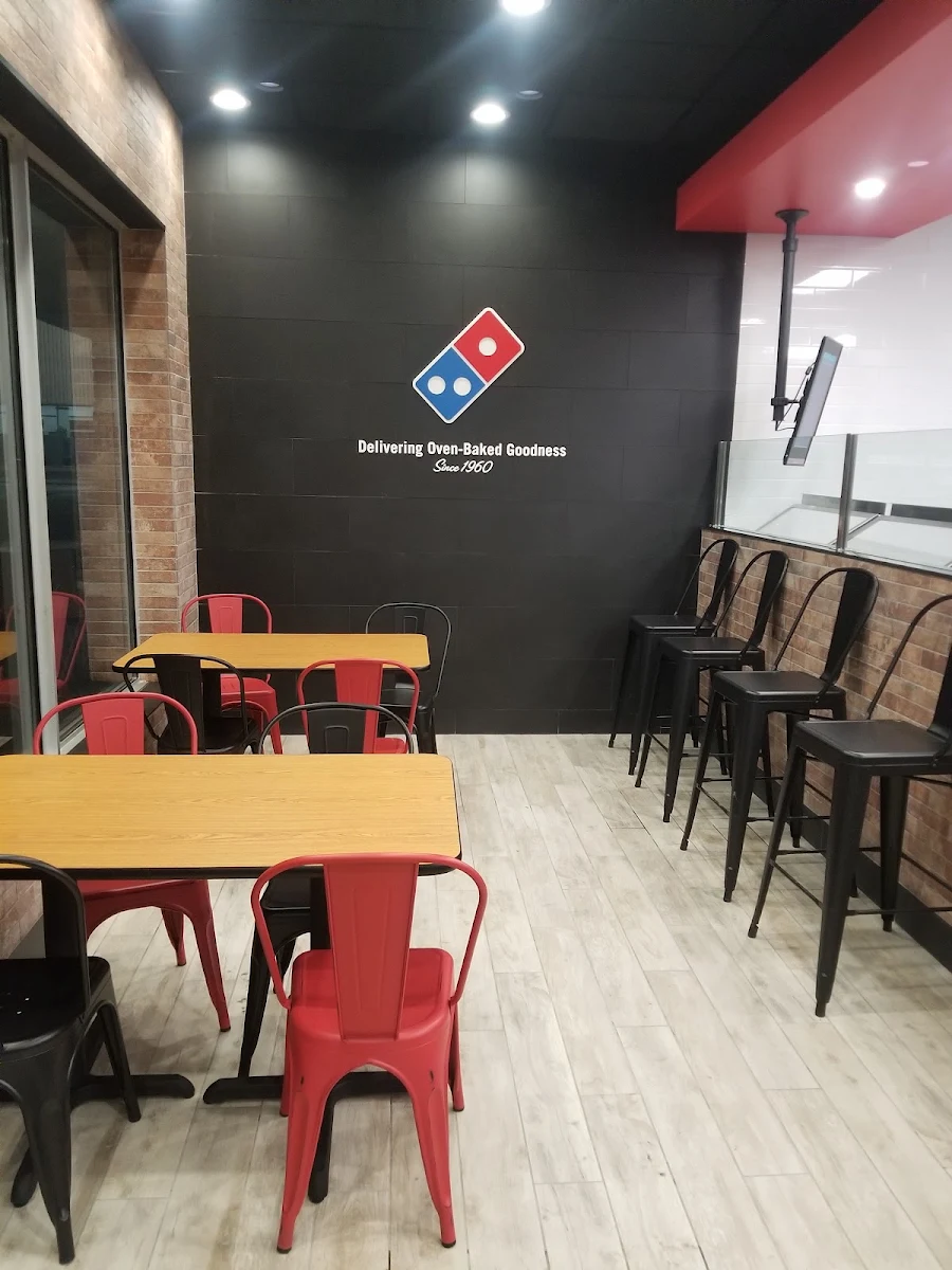 Vibe, Domino's Pizza