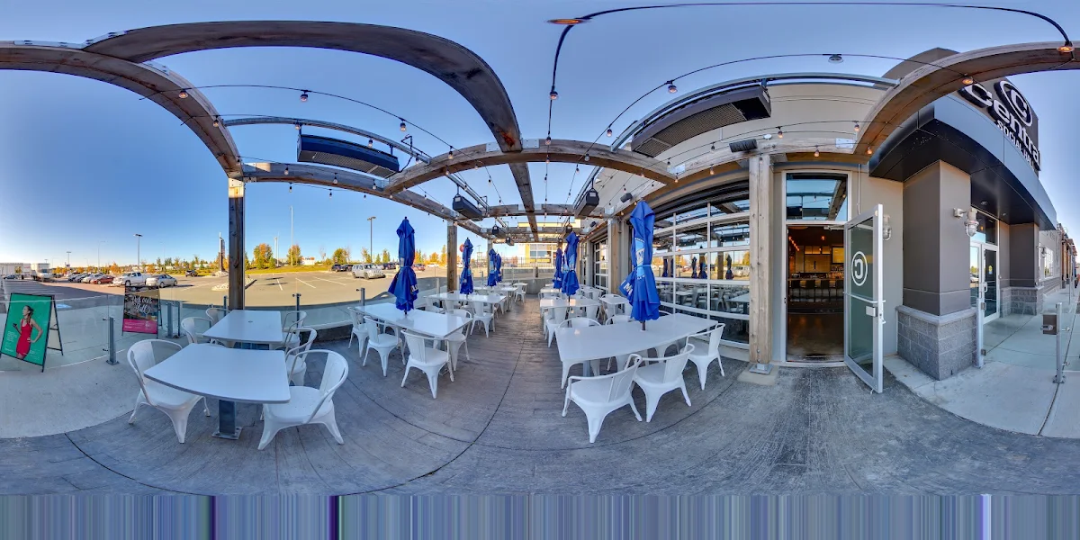 Vibe, Central Social Hall