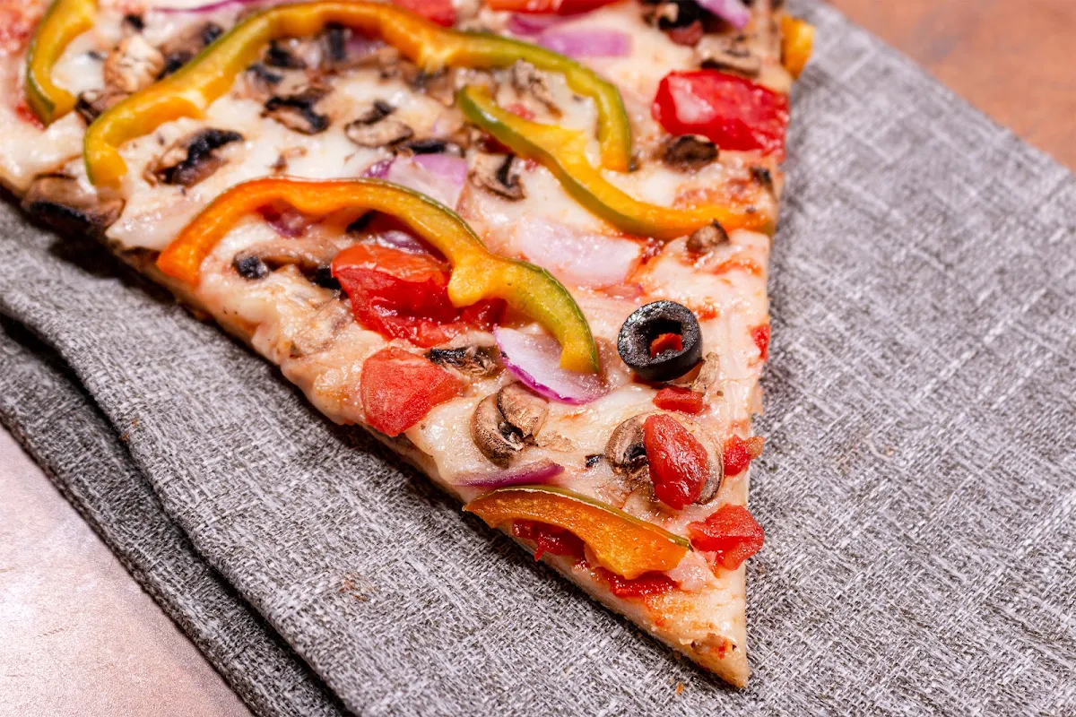 Food & drink, Cousin Vinny's Pizza & Deli