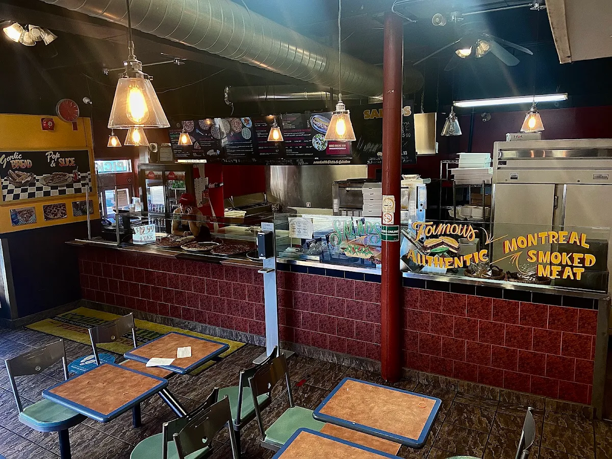 Vibe, Cousin Vinny's Pizza & Deli