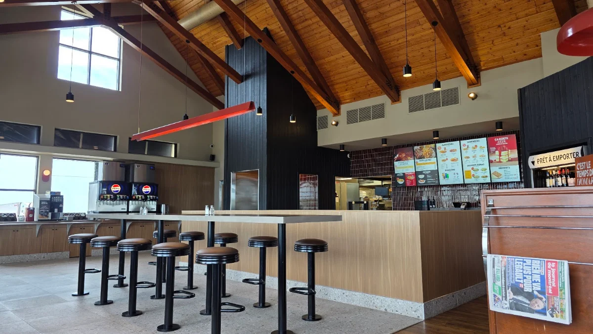 Vibe, St-Hubert Express