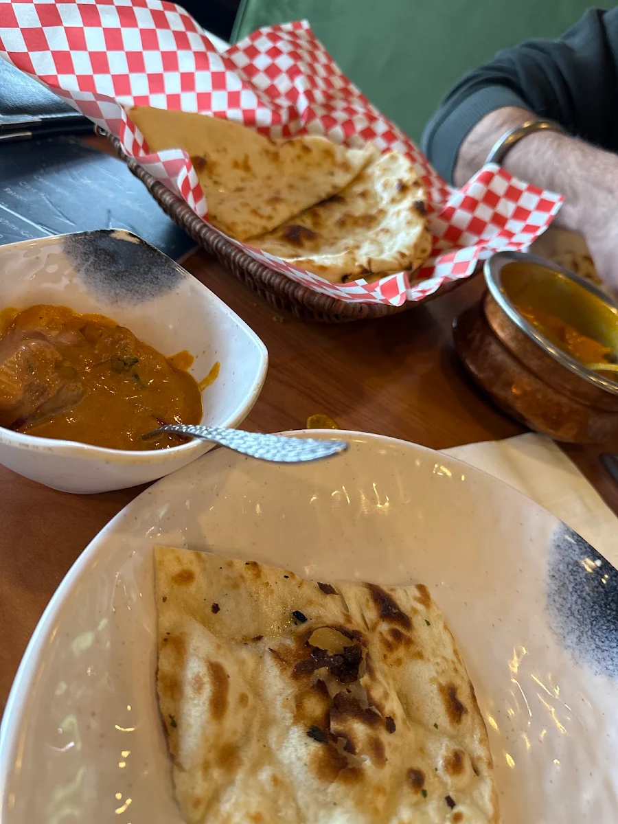 Food & drink, Zimidar Bar&Grill Airport