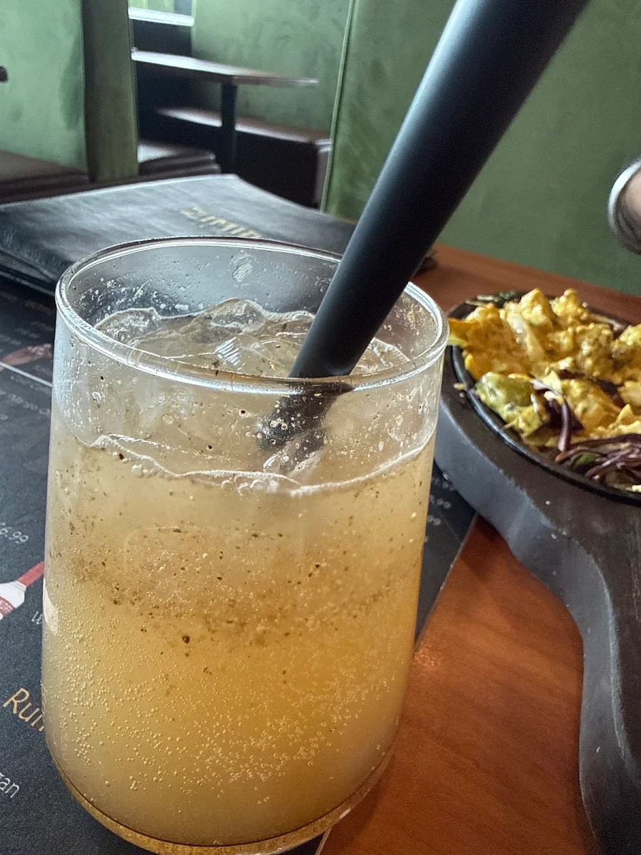 Food & drink, Zimidar Bar&Grill Airport