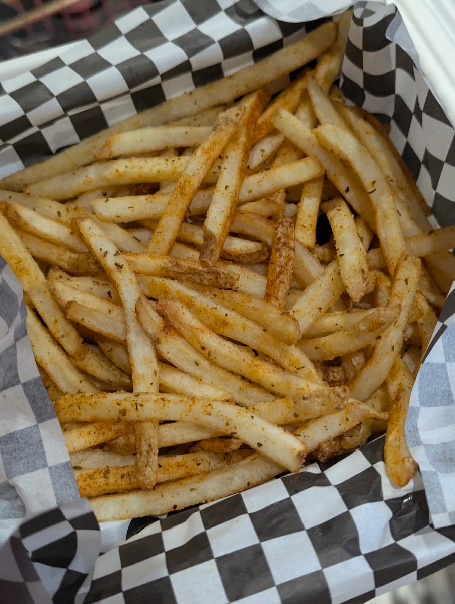 Food & drink, Mac N' Wings