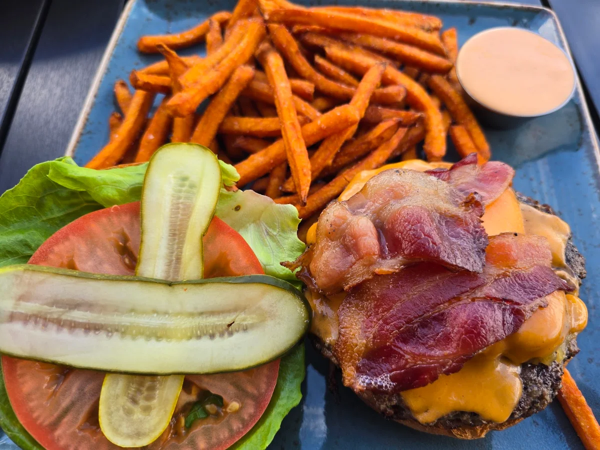 Food & drink, Maclab Bistro