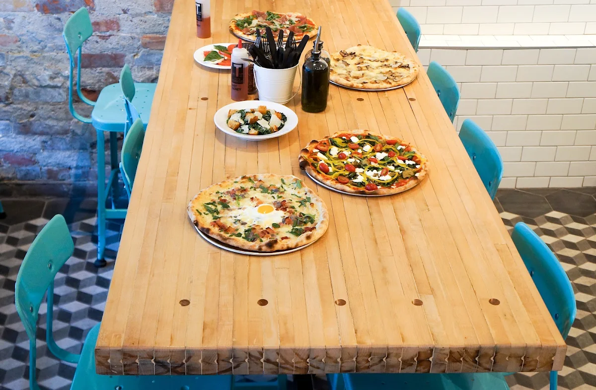 Food & drink, Salt & Tobacco Pizzeria