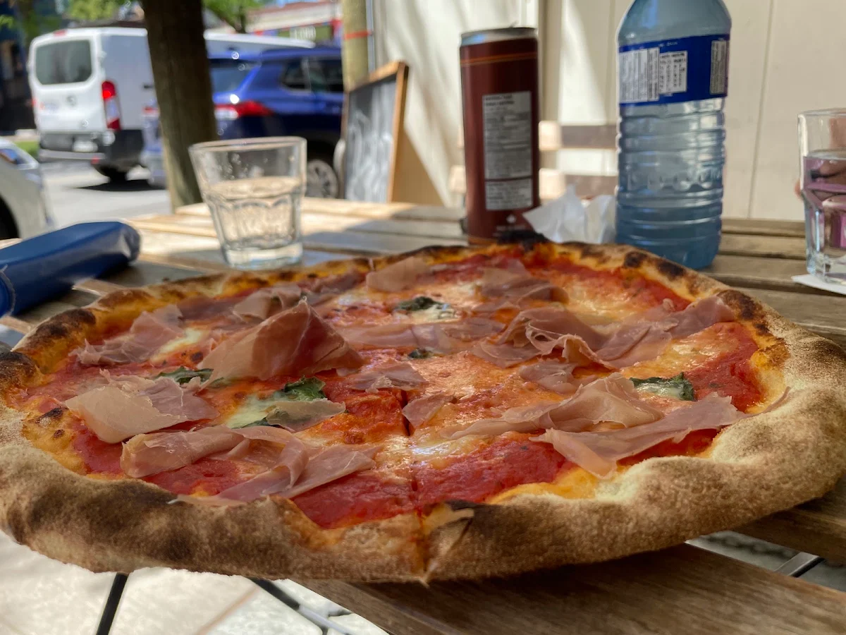 Food & drink, Salt & Tobacco Pizzeria