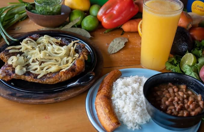 Pechuga a la Plancha Encebollada