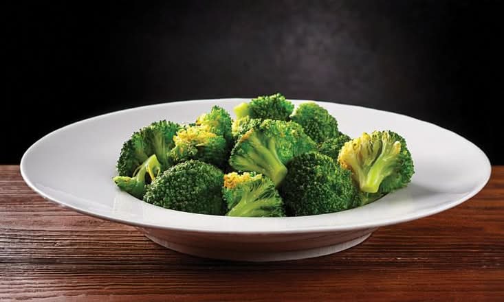 STEAMED BROCCOLI
