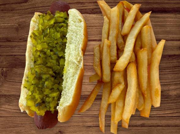 Pickles Hot Dog