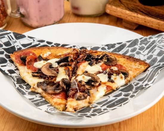 Pizza Reina