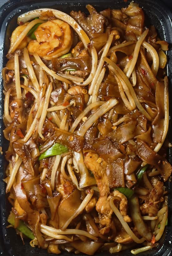 Combination Chow Fun