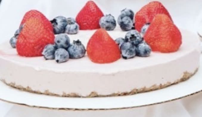 RASPBERRY CHEESECAKE