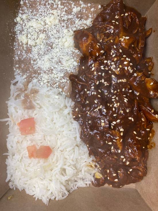 Pollo En Mole
