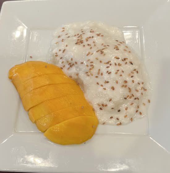 Mango Sticky Rice with Creamy Coconut Milk